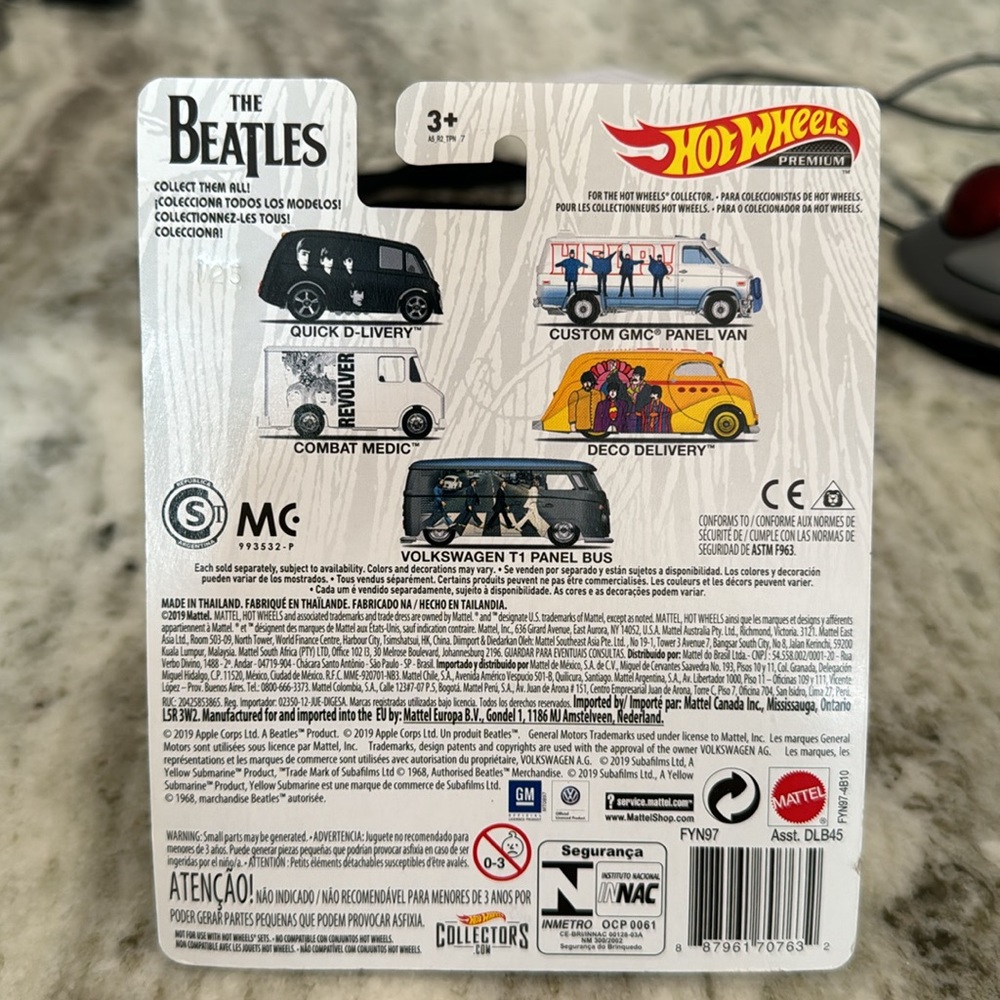 The Beatles Revolver Combat Medic Hot Wheels - Picture 2 of 4